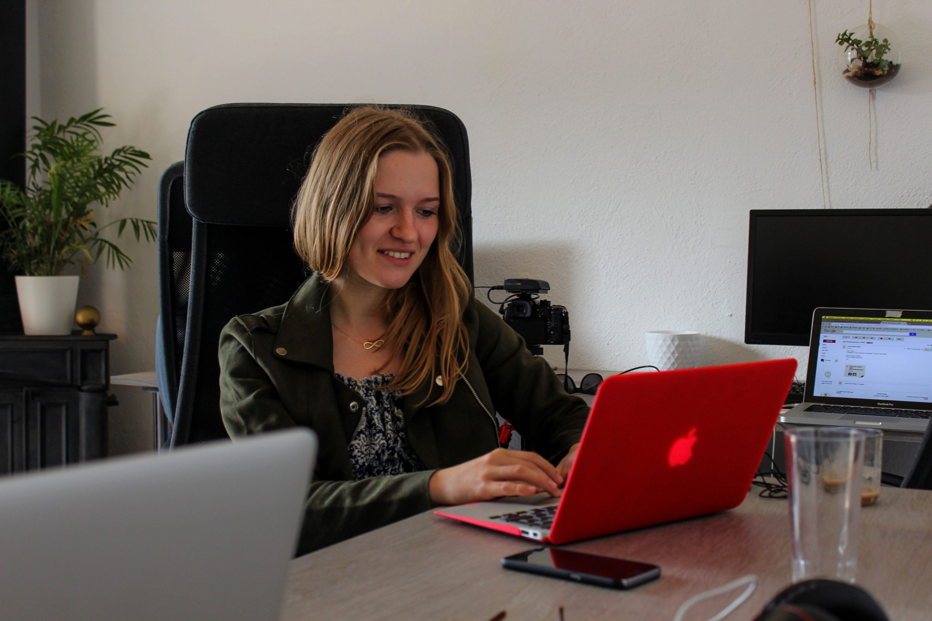 4 Alarming Remote Working Downsides and How to Tackle Them Effectively 👊